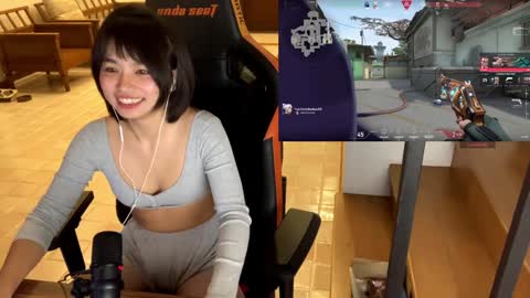 Snapshot of babiej_ chatting on February 2025 06:20:02 PM Jialyn online show from February 2025 06:20:02 PM