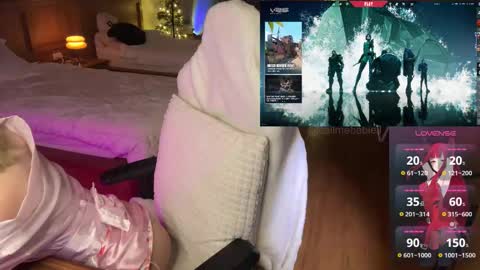 Snapshot of babiej_ chatting on January 2026 08:12:01 PM Jialyn online show from January 2026 08:12:01 PM