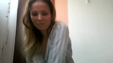 Snapshot of baby_blondee chatting on October 2025 11:44:02 AM Baby Blonde online show from October 2025 11:44:02 AM