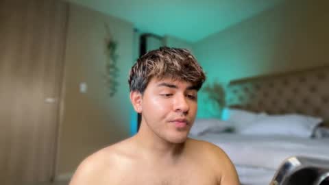 Snapshot of baby_cortesxxx chatting on October 2025 09:27:01 PM David Cortes online show from October 2025 09:27:01 PM