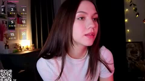 Kendal online show from February 2026 01:32:01 AM