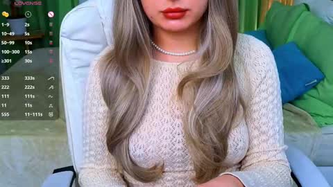Snapshot of baby_debbie chatting on February 2025 08:20:02 PM Debora online show from February 2025 08:20:02 PM