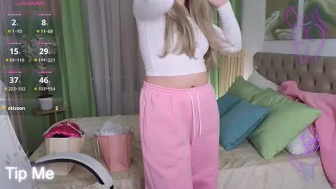 Snapshot of baby_debbie chatting on March 2025 01:14:02 AM Debora online show from March 2025 01:14:02 AM