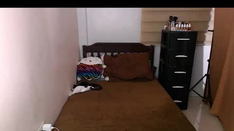 Snapshot of baby_fu chatting on October 2025 07:42:02 PM Nathalia online show from October 2025 07:42:02 PM