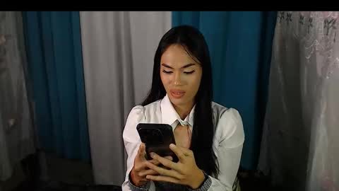 Snapshot of baby_fu chatting on November 2025 05:17:02 PM Nathalia online show from November 2025 05:17:02 PM