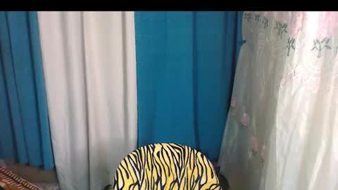 Snapshot of baby_fu chatting on November 2025 07:50:02 PM Nathalia online show from November 2025 07:50:02 PM