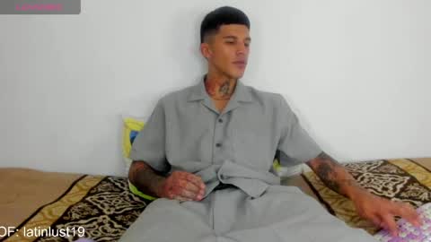 Snapshot of baby_gio chatting on April 2026 05:17:01 PM OF GxoXabs online show from April 2026 05:17:01 PM