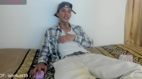 Snapshot of baby_gio chatting on April 2026 06:01:02 PM OF GxoXabs online show from April 2026 06:01:02 PM
