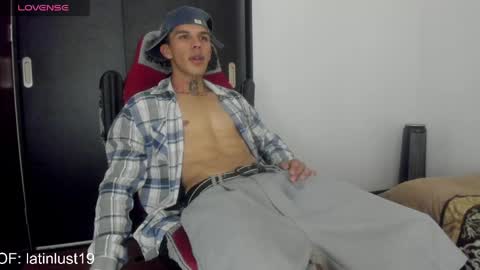 Snapshot of baby_gio chatting on April 2026 07:05:01 PM OF GxoXabs online show from April 2026 07:05:01 PM