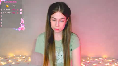 Kira online show from December 2025 02:23:02 PM