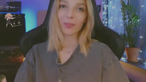 Snapshot of baby_gopn1k chatting on December 2024 03:04:02 PM baby gopn1k online show from December 2024 03:04:02 PM