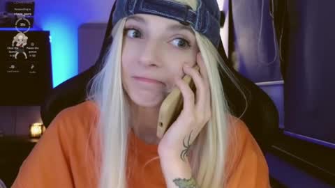 Snapshot of baby_gopn1k chatting on February 2025 03:09:01 PM baby gopn1k online show from February 2025 03:09:01 PM