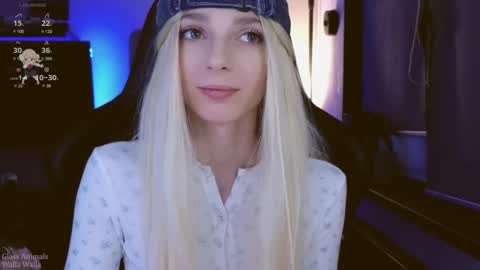 Snapshot of baby_gopn1k chatting on February 2025 03:08:01 PM baby gopn1k online show from February 2025 03:08:01 PM