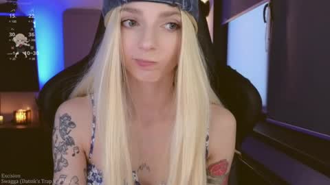 Snapshot of baby_gopn1k chatting on February 2025 02:54:02 PM baby gopn1k online show from February 2025 02:54:02 PM