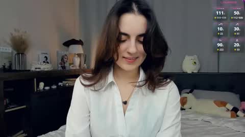 Emily online show from September 2025 07:10:02 AM