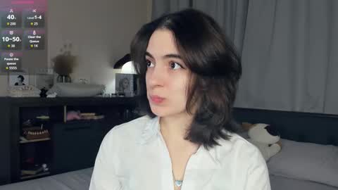 Emily online show from February 2026 07:13:01 AM