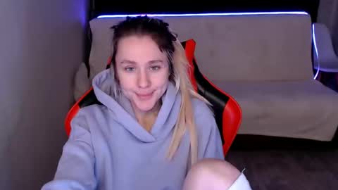 Snapshot of baby_kitte chatting on December 2024 06:10:01 AM baby_kitte online show from December 2024 06:10:01 AM