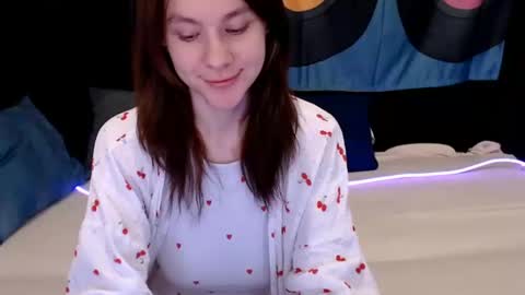 Snapshot of baby_kitte chatting on December 2024 03:00:02 AM baby_kitte online show from December 2024 03:00:02 AM