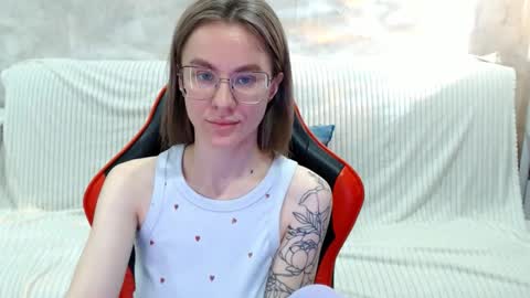 Snapshot of baby_kitte chatting on October 2025 04:32:01 AM baby_kitte online show from October 2025 04:32:01 AM