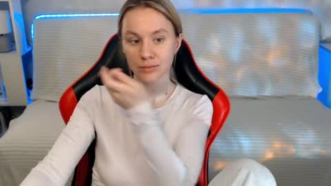 baby_kitte online show from April 2026 03:53:02 AM