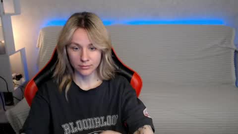 baby_kitte online show from May 2026 04:10:01 AM