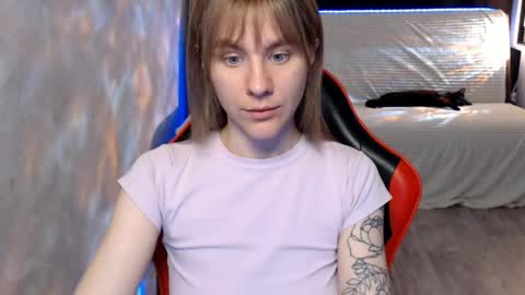 baby_kitte online show from May 2026 01:50:01 PM