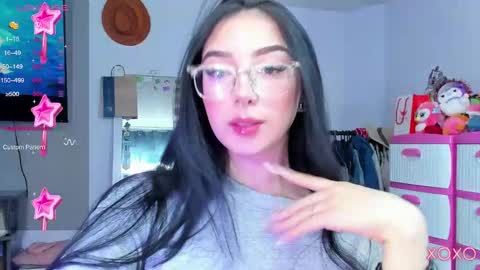 Snapshot of baby_lily1 chatting on October 2025 10:34:02 AM lily online show from October 2025 10:34:02 AM