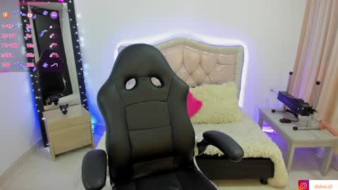 Snapshot of baby_love03 chatting on January 2025 09:43:02 AM Dulce Stefa online show from January 2025 09:43:02 AM