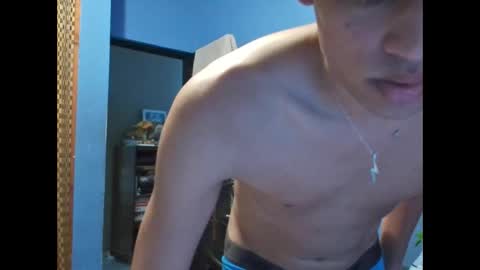 adrian online show from November 2025 07:38:01 PM