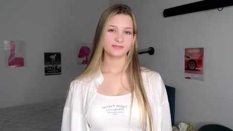 Ruth online show from September 2025 08:43:01 PM