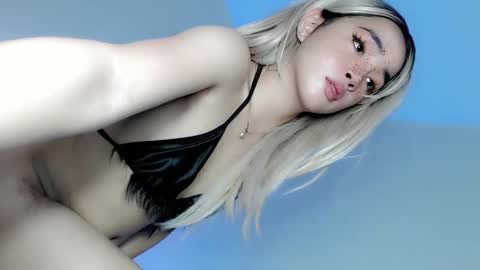 Snapshot of baby_sabrina19 chatting on January 2025 09:37:01 PM baby_sabrina19 online show from January 2025 09:37:01 PM