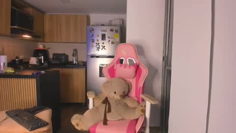 sophia online show from February 2026 05:22:02 AM