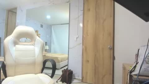 ANGEL online show from September 2025 10:31:02 AM