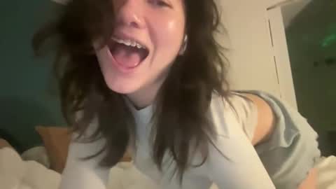 Snapshot of babybunnny chatting on February 2026 07:13:01 AM ava online show from February 2026 07:13:01 AM