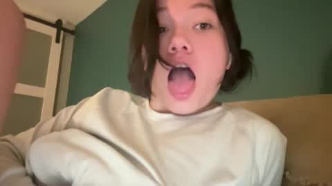 Snapshot of babybunnny chatting on February 2026 12:00:01 PM ava online show from February 2026 12:00:01 PM