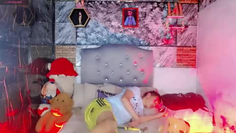 Snapshot of babycharol01 chatting on June 2026 06:18:01 AM babycharol01 online show from June 2026 06:18:01 AM