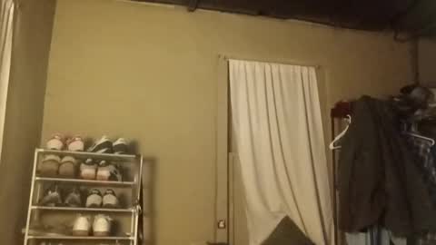 Snapshot of babyface412 chatting on January 2026 12:21:01 PM babyface412 online show from January 2026 12:21:01 PM