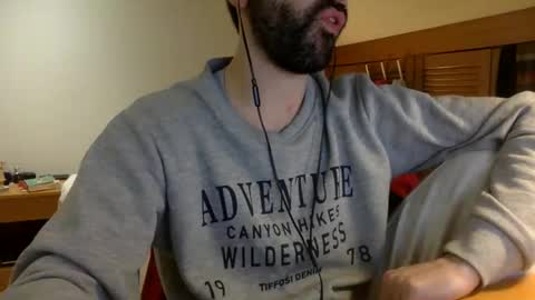 Tom A.    online show from January 2025 11:45:01 PM