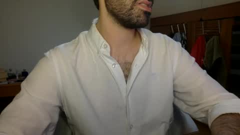 Tom A.    online show from September 2025 04:08:02 PM