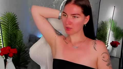 Sophia online show from June 2026 12:35:02 AM