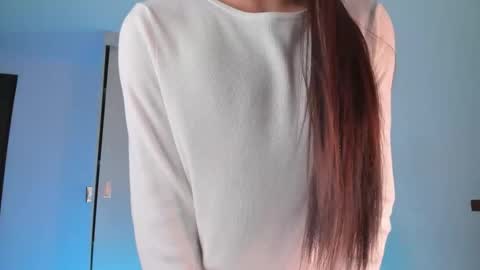 Snapshot of babymiaa__ chatting on October 2025 05:10:01 AM online show from October 2025 05:10:01 AM