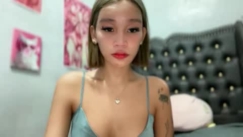 Snapshot of babynexy69 chatting on May 2026 04:40:01 AM Nexie online show from May 2026 04:40:01 AM