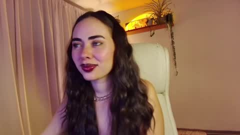 Talia online show from May 2026 04:43:01 AM
