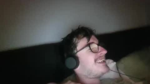 babyrandy1997 online show from October 2025 07:45:01 PM