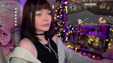 Snapshot of babyroxynill chatting on December 2024 01:43:01 AM Nika online show from December 2024 01:43:01 AM