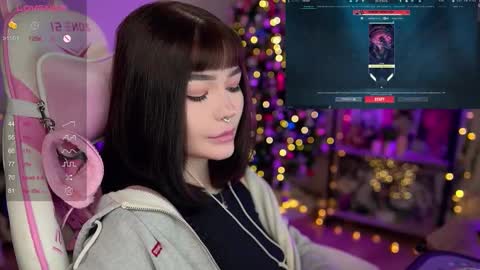 Snapshot of babyroxynill chatting on December 2024 01:56:01 AM Nika online show from December 2024 01:56:01 AM