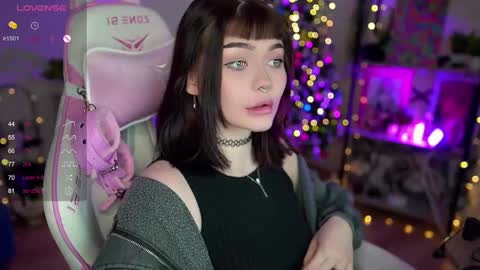 Snapshot of babyroxynill chatting on January 2025 11:02:02 PM Nika online show from January 2025 11:02:02 PM