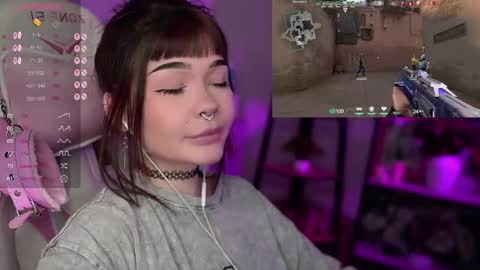 Snapshot of babyroxynill chatting on March 2025 01:53:01 AM Nika online show from March 2025 01:53:01 AM