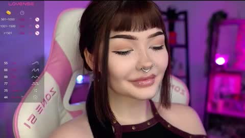 Snapshot of babyroxynill chatting on September 2025 09:14:01 PM Nika online show from September 2025 09:14:01 PM