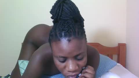 PRISCILLAH online show from November 2025 07:57:01 PM